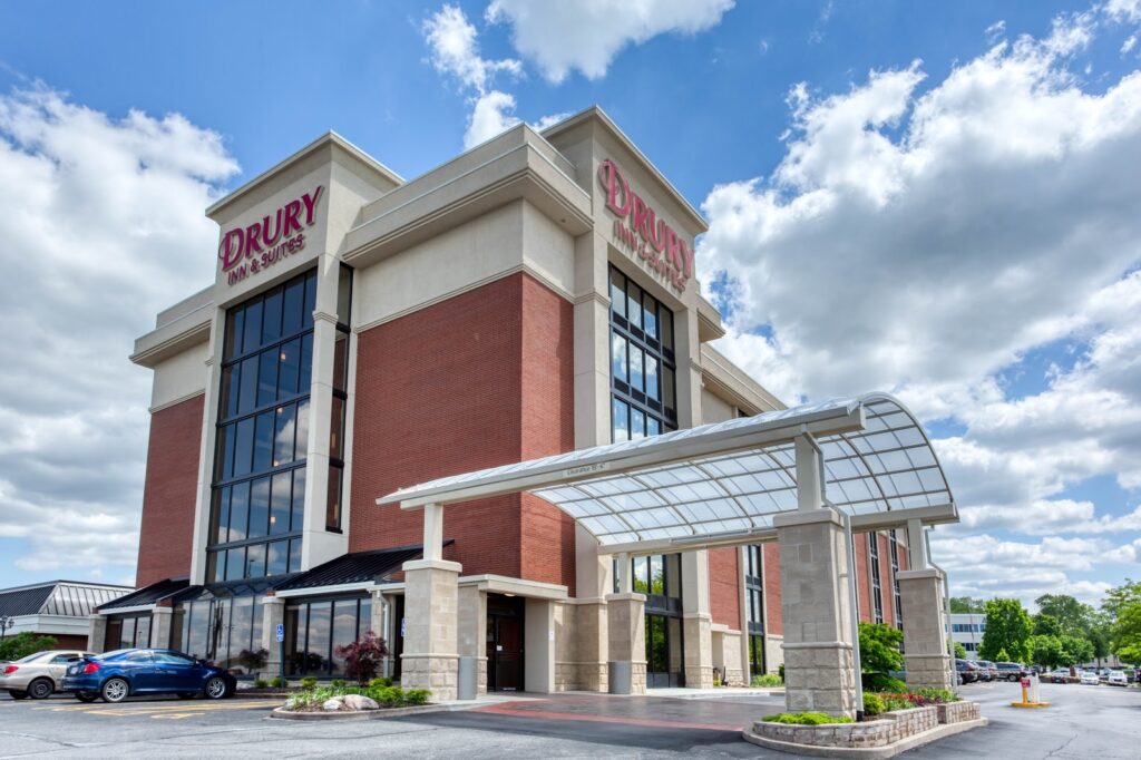 Drury Inn & Suites St. Louis Airport - Image 5