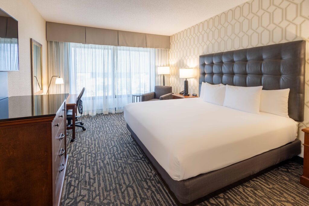 Drury Plaza Hotel St. Louis Chesterfield - Image 6