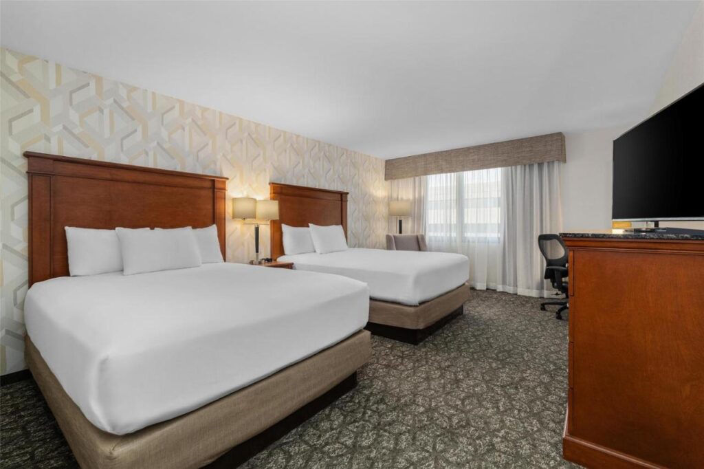 Drury Plaza Hotel St Louis Creve Coeur - Image 2