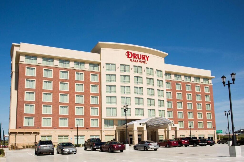 Drury Plaza Hotel St. Louis St. Charles - Image 1