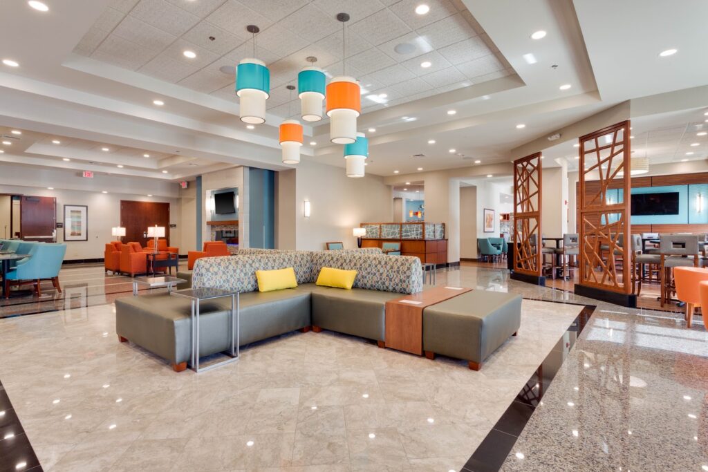 Drury Plaza Hotel St. Louis St. Charles - Image 6