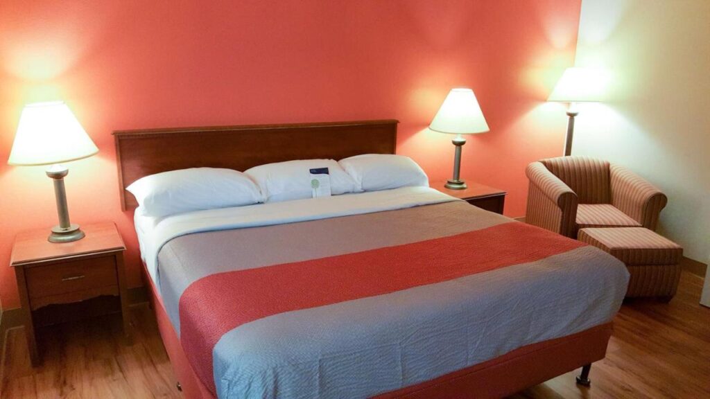Motel 6-Maryland Heights, MO - Image 2