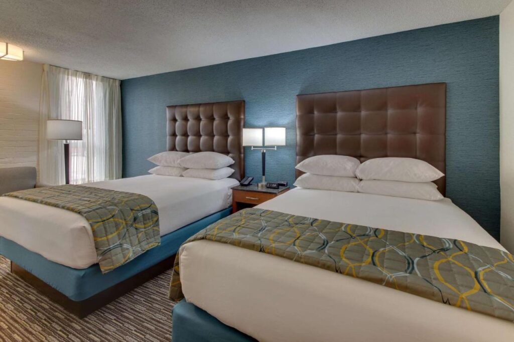 Pear Tree Inn St. Louis Airport - Image 3