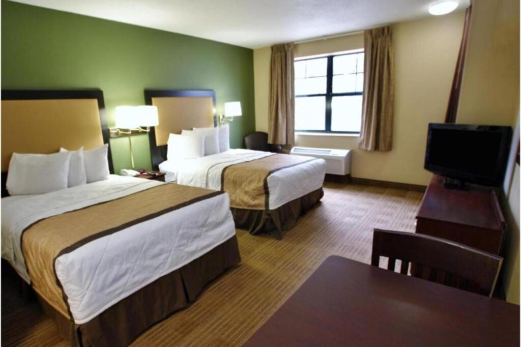 Studio 6 Corporate Extended Stay Chicago Lisle IL - Image 3