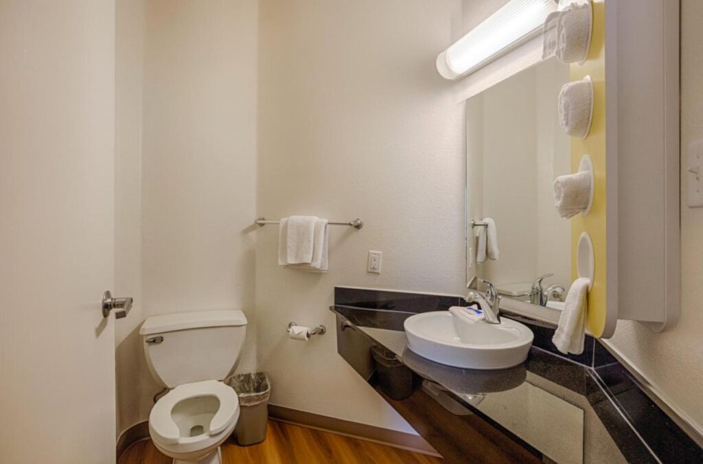 Motel 6-Caseyville, IL - Caseyville Il - Image 2