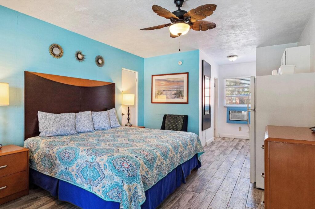 Malibu Resort Motel - Image 4