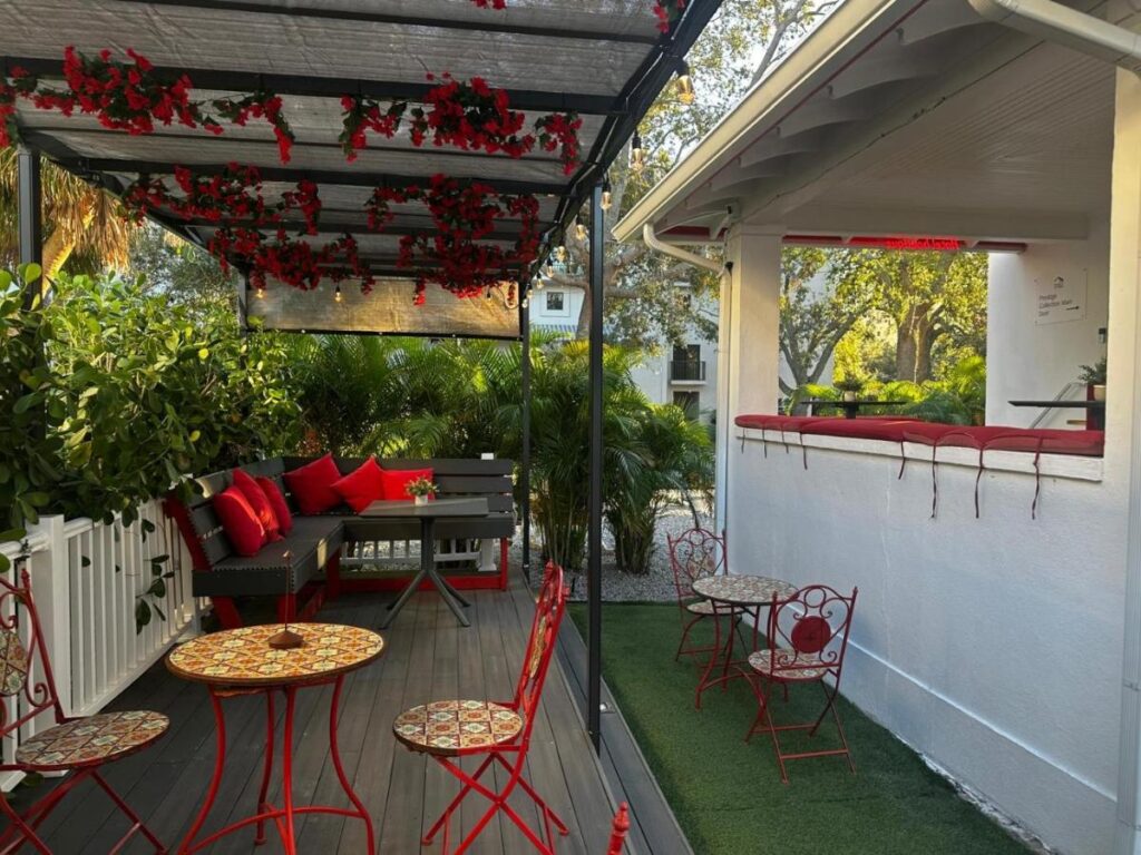 Prestige Collection, Hotel Boutique - Image 2