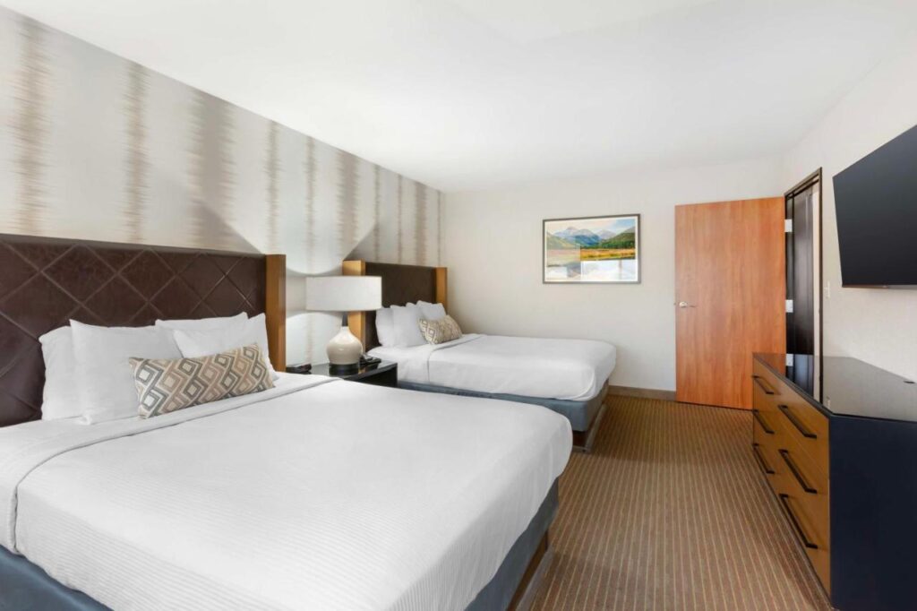 Best Western Holiday Hills - Image 6