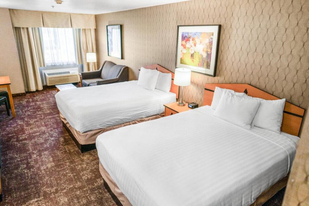 Crystal Inn Hotel & Suites - West Valley City - Image 5