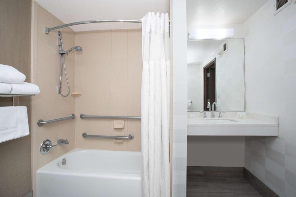 Hilton Garden Inn Salt Lake City/Layton - Image 6