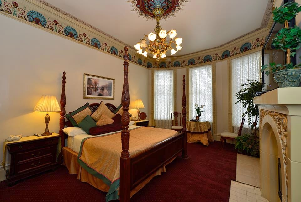 The Anniversary Inn - South Temple - Image 5
