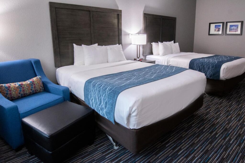 Comfort Inn & Suites Near Medical Center - Image 5