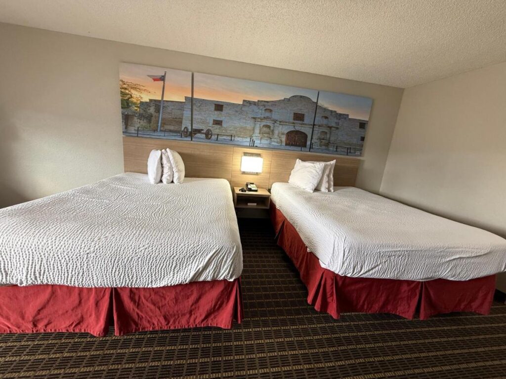 Days Inn by Wyndham San Antonio Interstate Hwy 35 North - Image 6
