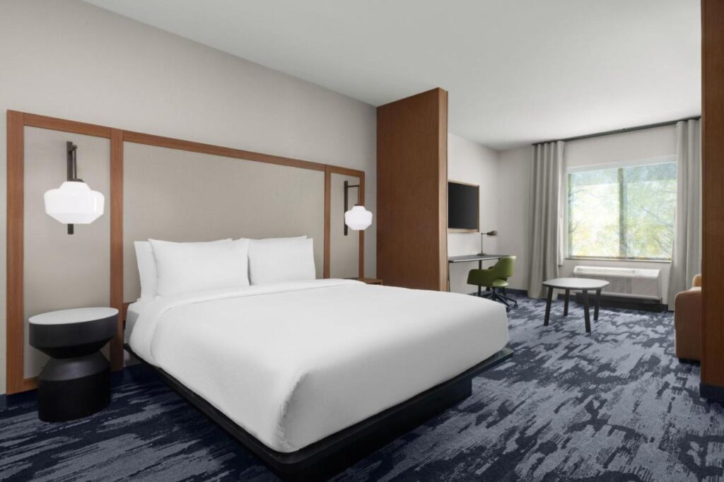 Fairfield by Marriott Inn & Suites Victorville - Image 4
