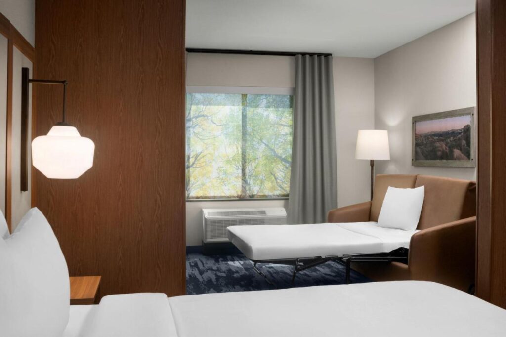 Fairfield by Marriott Inn & Suites Victorville - Image 5