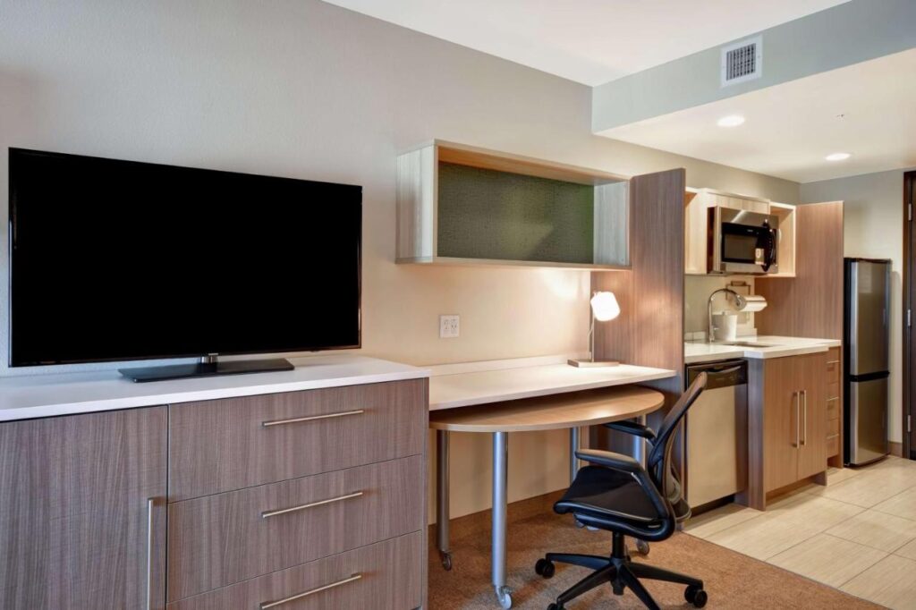 Home2 Suites by Hilton Victorville - Image 3