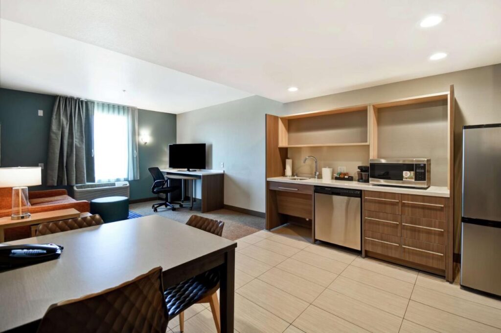 Home2 Suites by Hilton Victorville - Image 6