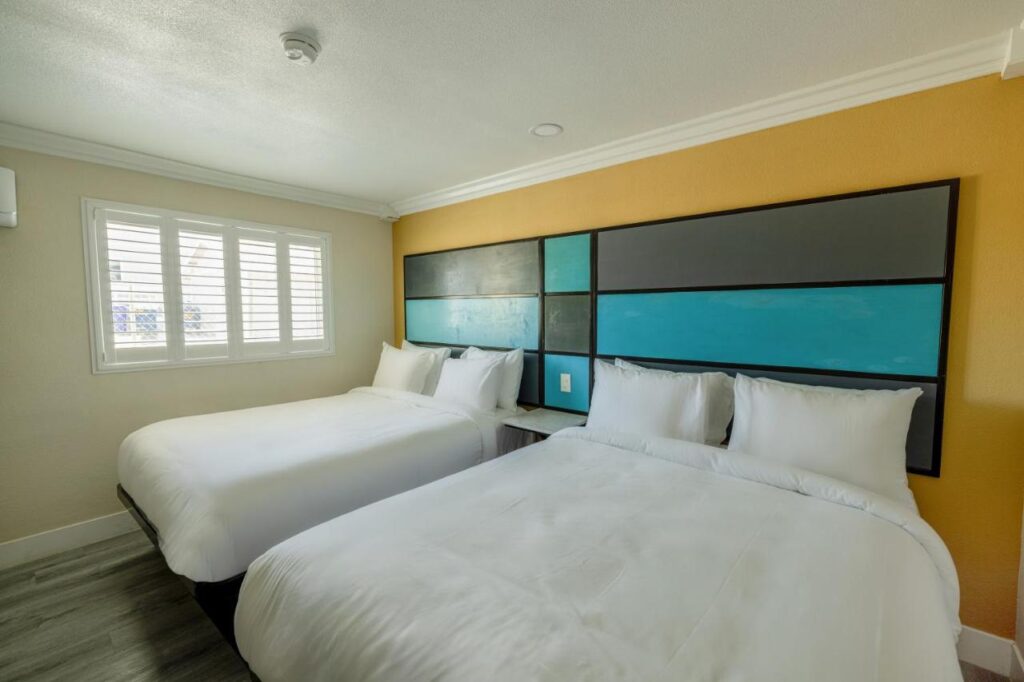 Hotel Avenida Victorville I 15 - Image 3