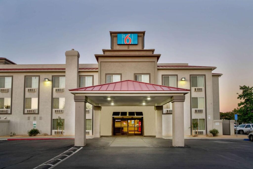 Motel 6-Hesperia, CA - West Main Street I-15 - Image 1