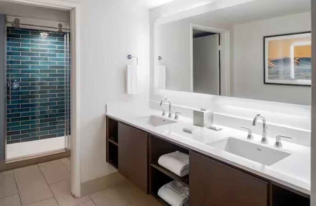 Hilton Garden Inn Dana Point Doheny Beach - Image 6