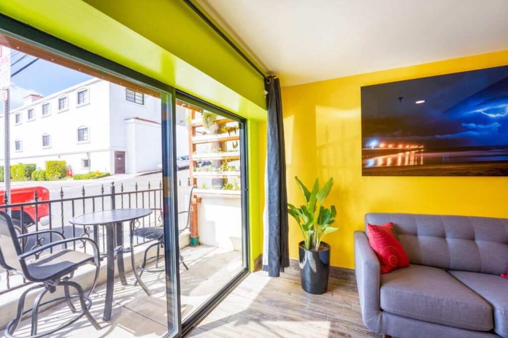 Nomads Hotel - Image 1