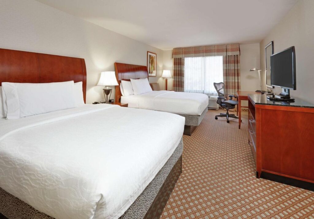 Hilton Garden Inn San Diego Del Mar - Image 2