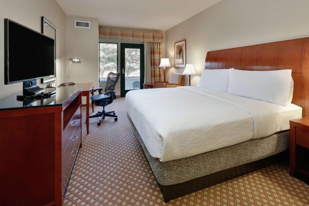 Hilton Garden Inn San Diego Del Mar - Image 5