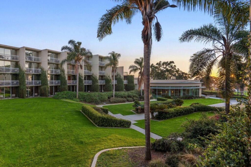 Hilton La Jolla Torrey Pines - Image 4