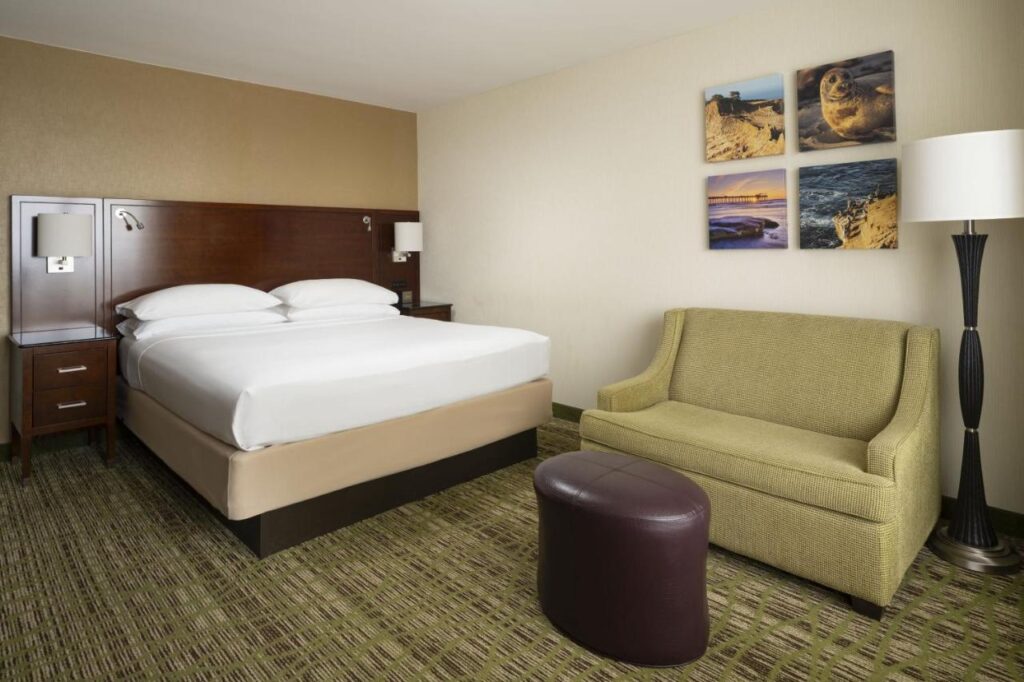 San Diego Marriott La Jolla - Image 2