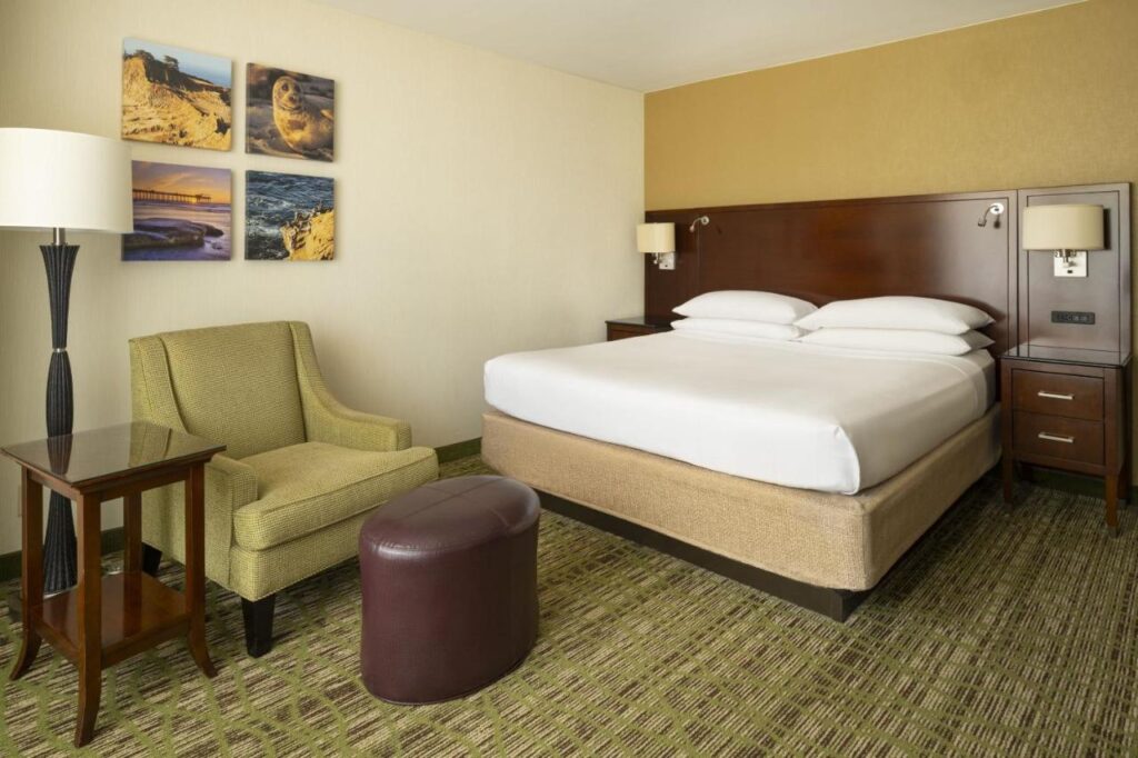 San Diego Marriott La Jolla - Image 3