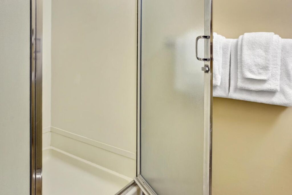 Travelodge by Wyndham Presidio San Francisco - Image 3