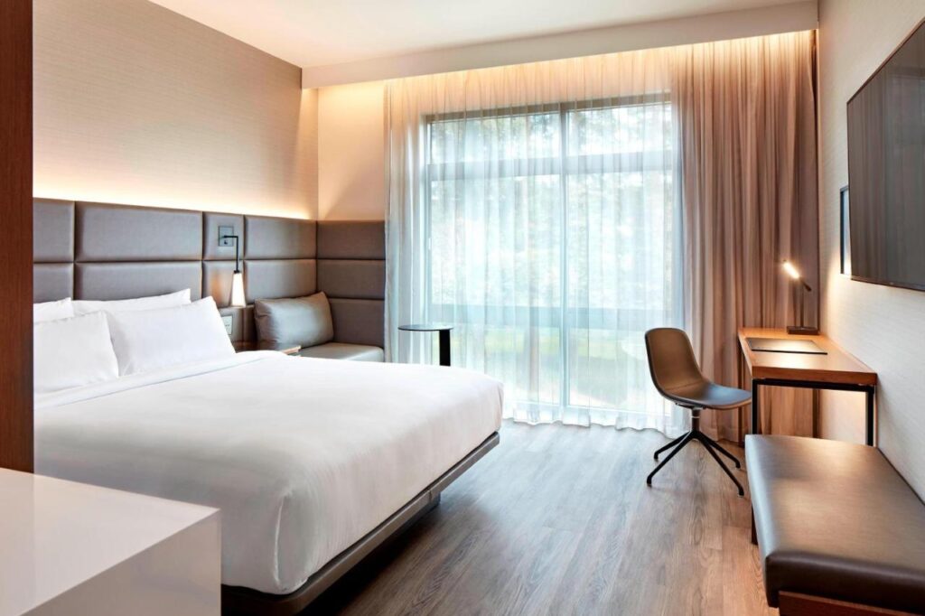 AC Hotel by Marriott Sunnyvale Cupertino - Image 2