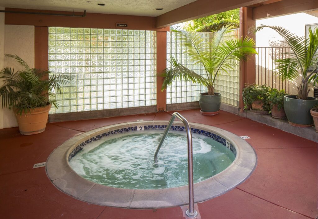 Campbell Inn Hotel - Image 6