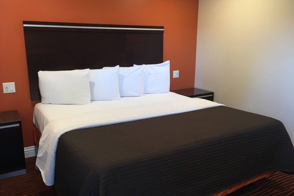 Convention Center Inn & Suites - Image 1