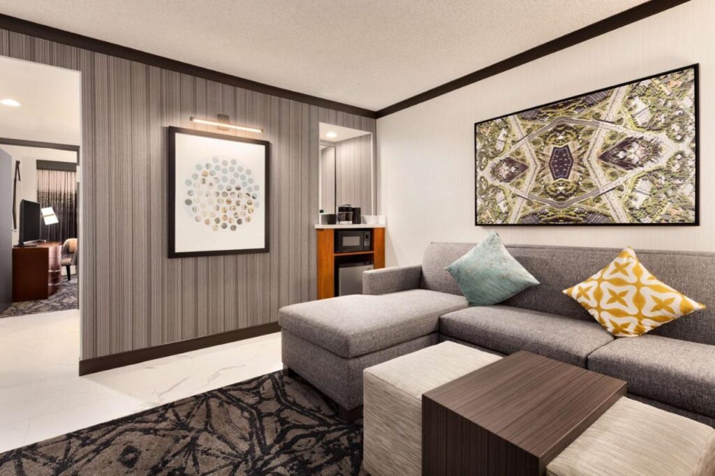 Embassy Suites by Hilton Santa Clara Silicon Valley - Image 3