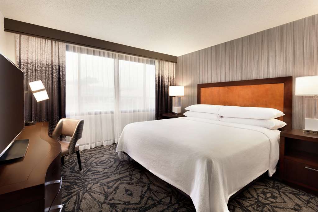 Embassy Suites by Hilton Santa Clara Silicon Valley - Image 6