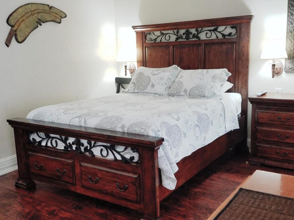 Los Gatos Garden Inn Hotel - Image 1