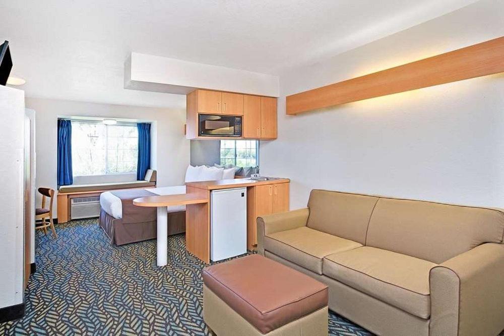 Microtel Inn & Suites, Morgan Hill - Image 6