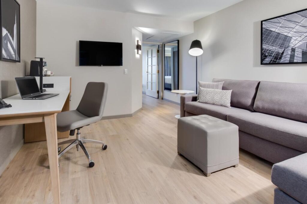 Radisson Hotel Sunnyvale - Silicon Valley - Image 4