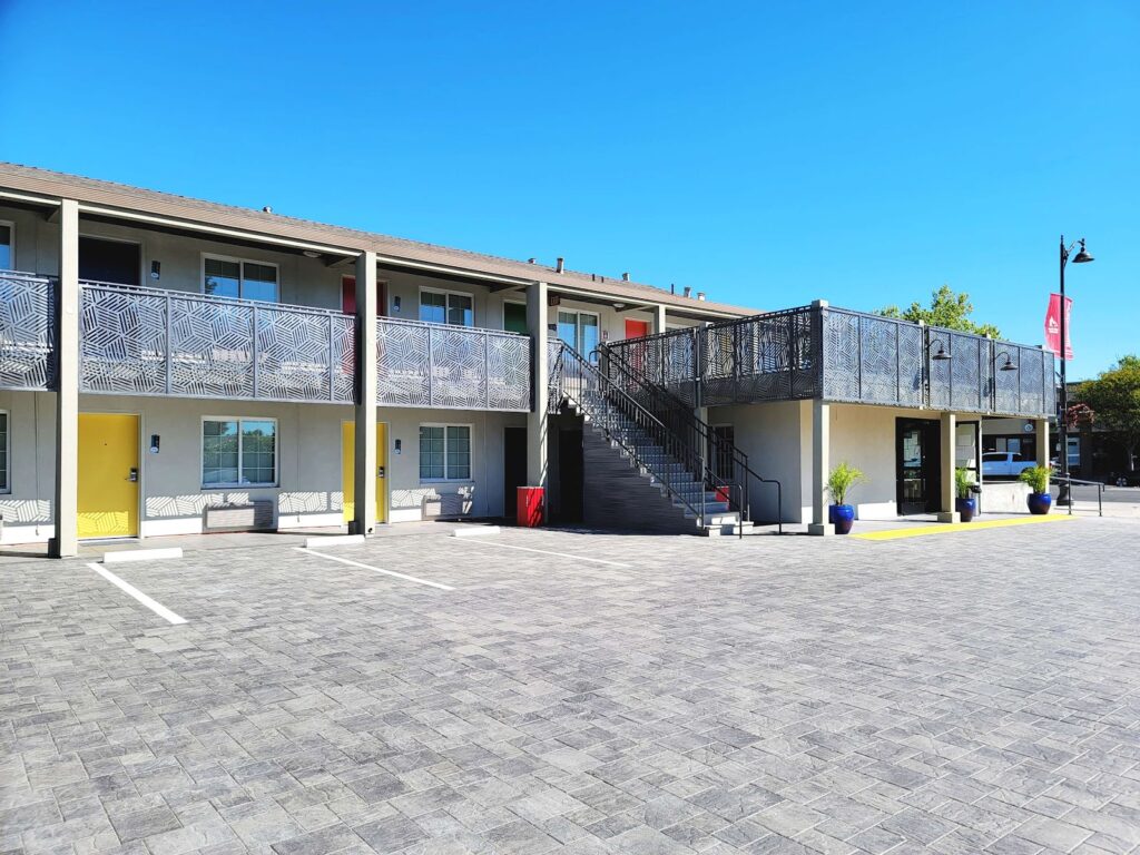 Signature Inn Santa Clara - Image 5