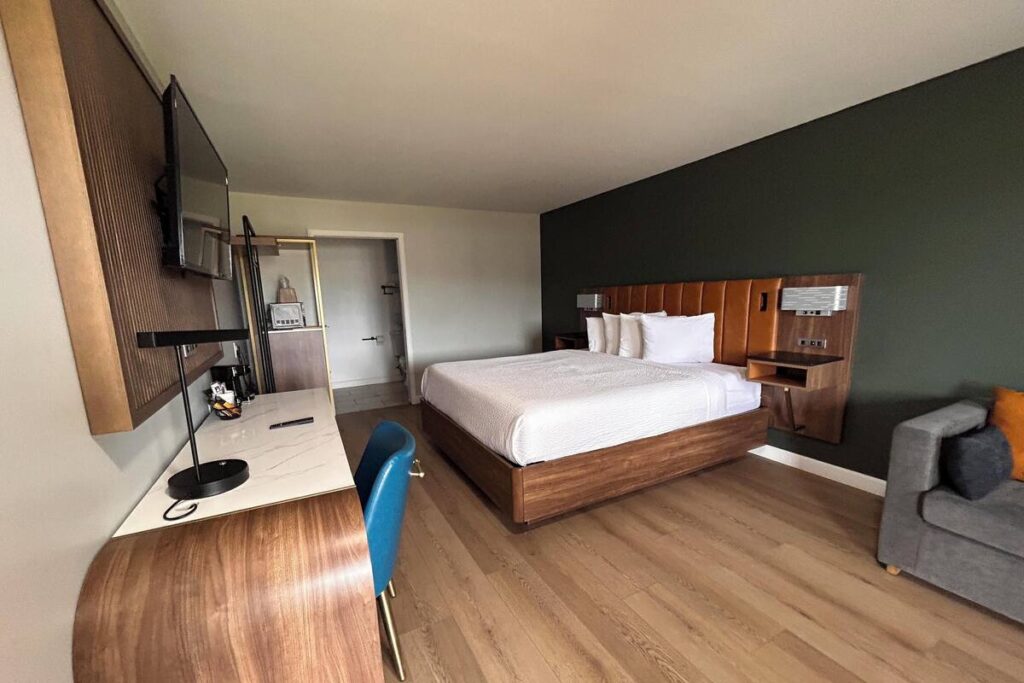 SureStay by Best Western Morgan Hill - Image 6