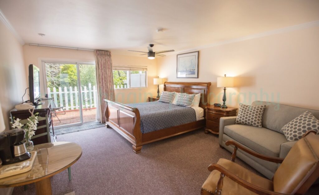 Peach Tree Inn - Image 6