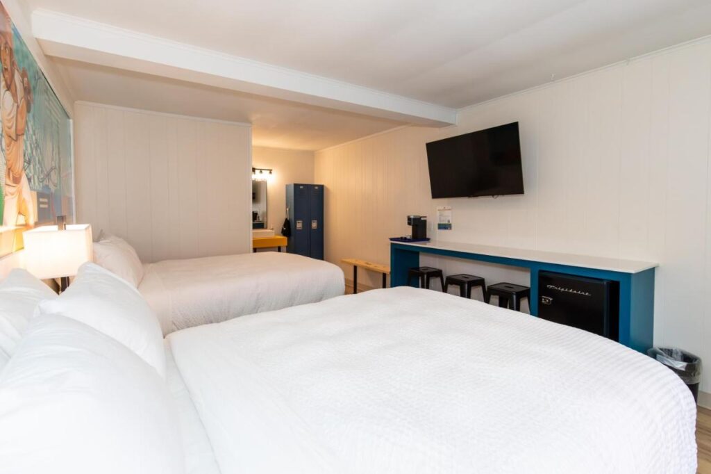 HomeField Inn - Image 2