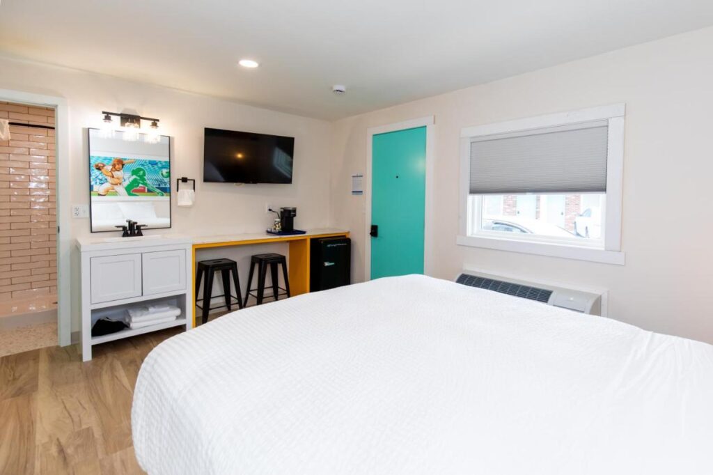 HomeField Inn - Image 4