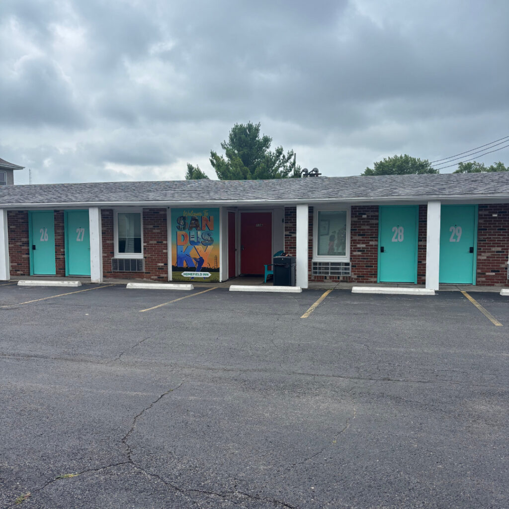 HomeField Inn - Image 5