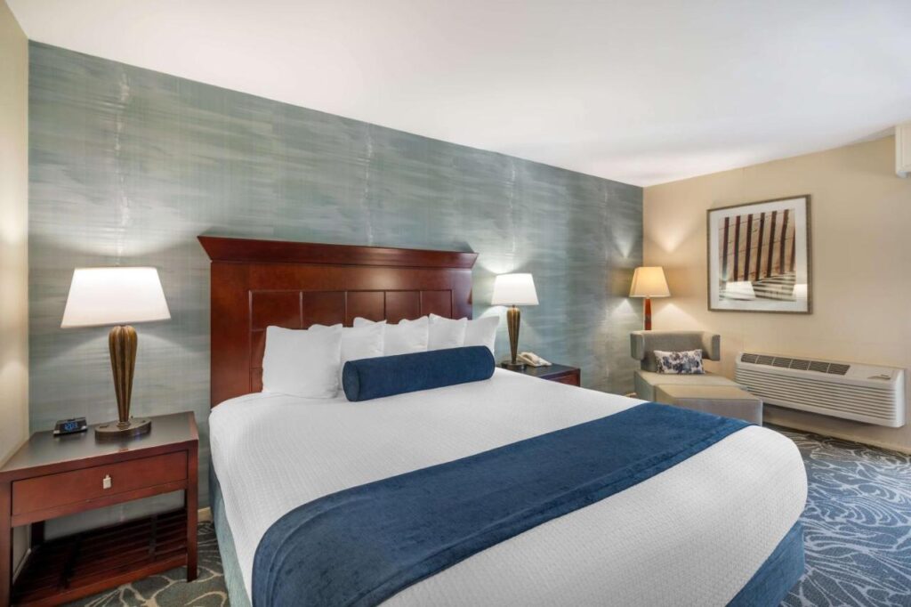 Best Western Plus Carpinteria Inn - Image 4