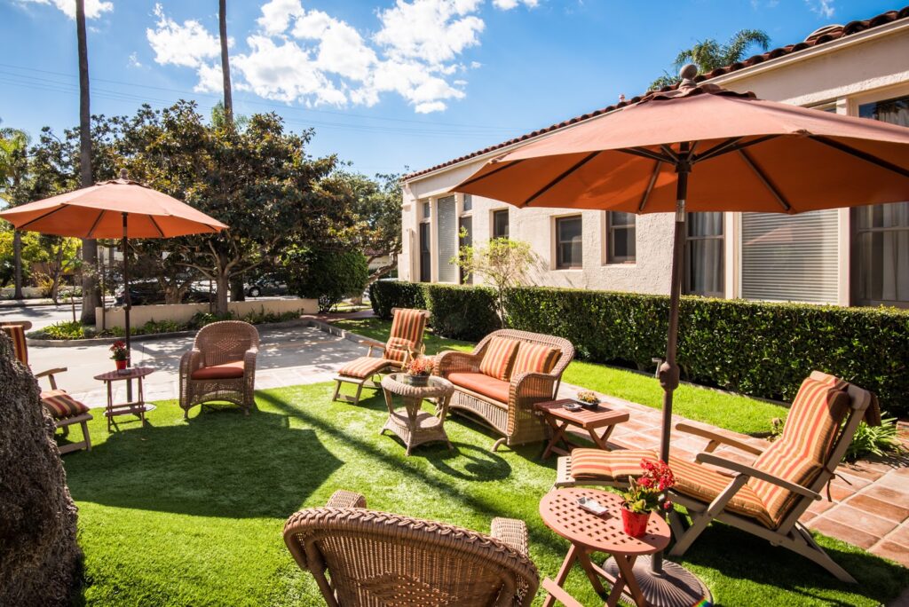 Harbor House Inn - Image 6