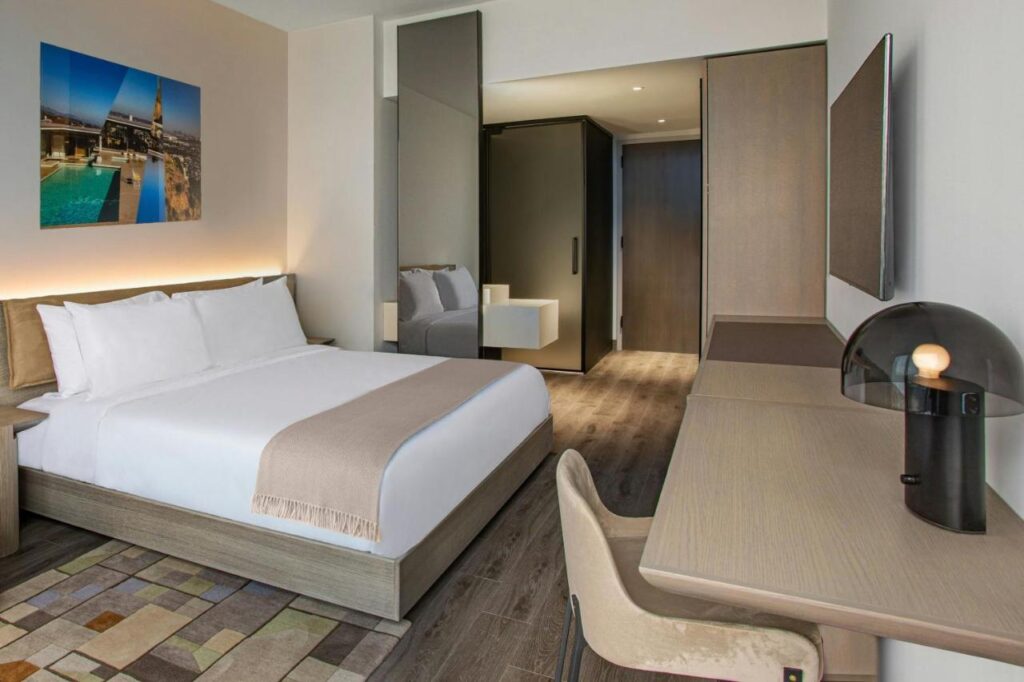 AC Hotel by Marriott Downtown Los Angeles - Image 3