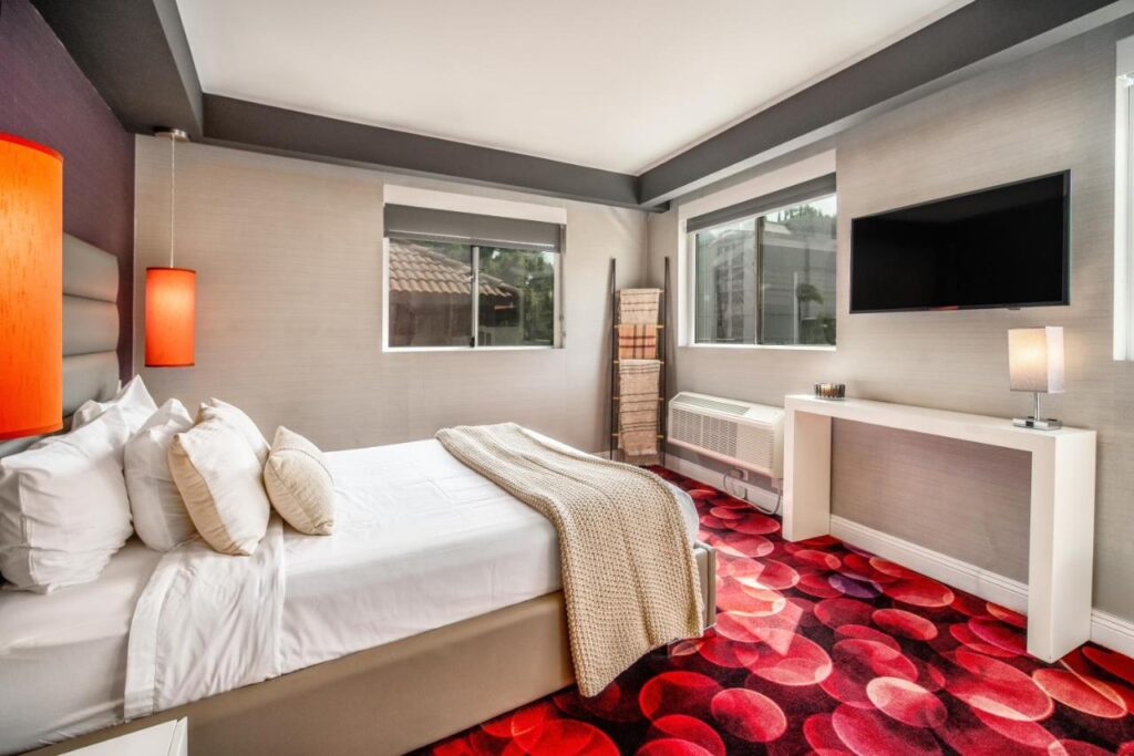 Lexen Hotel - Hollywood Walk of Fame-Universal Studios - Image 6