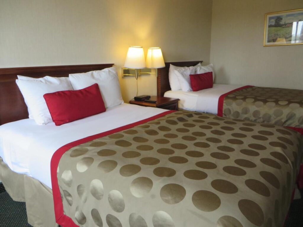 Ramada by Wyndham Hawthorne/LAX - Image 5